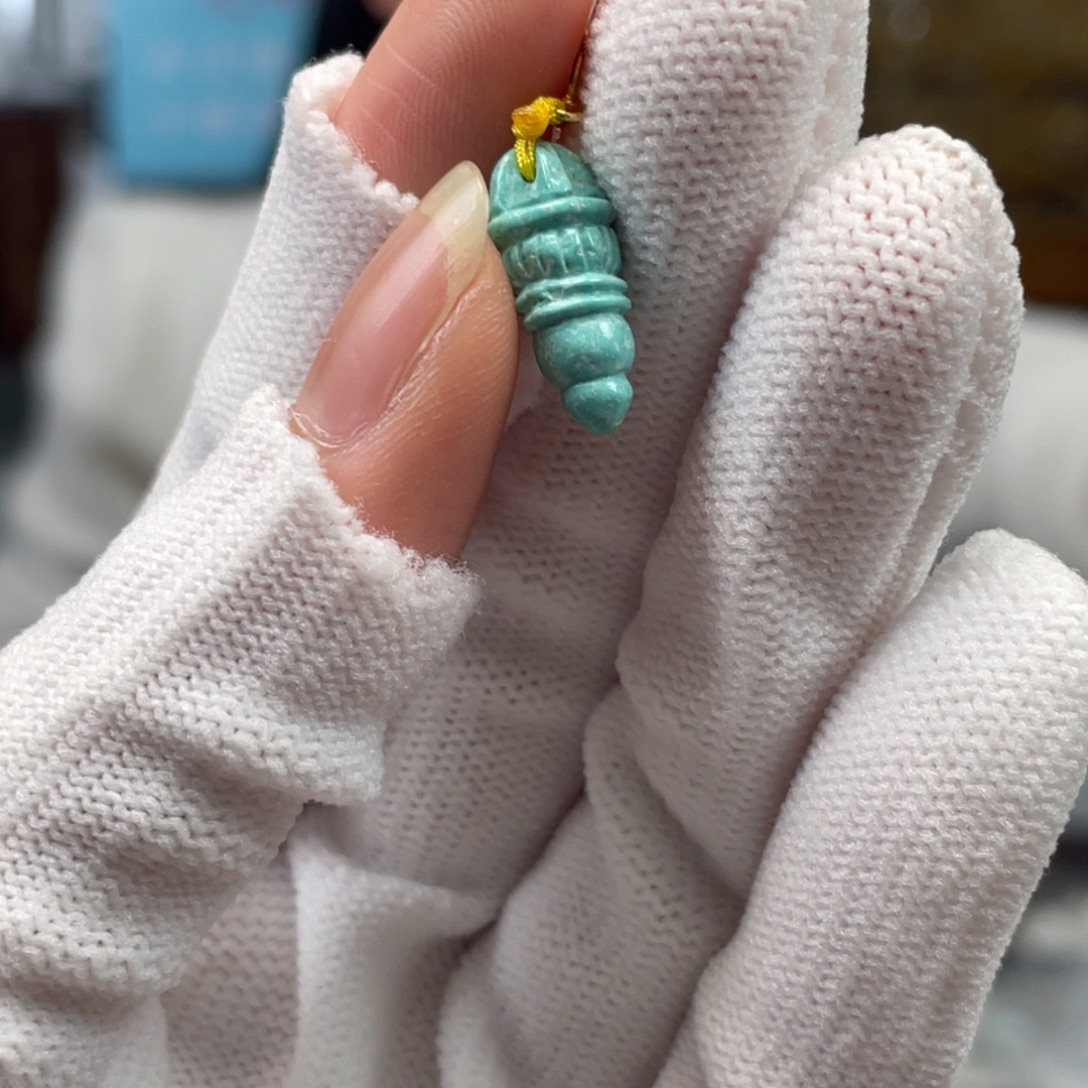 绿松石未镶嵌挂件