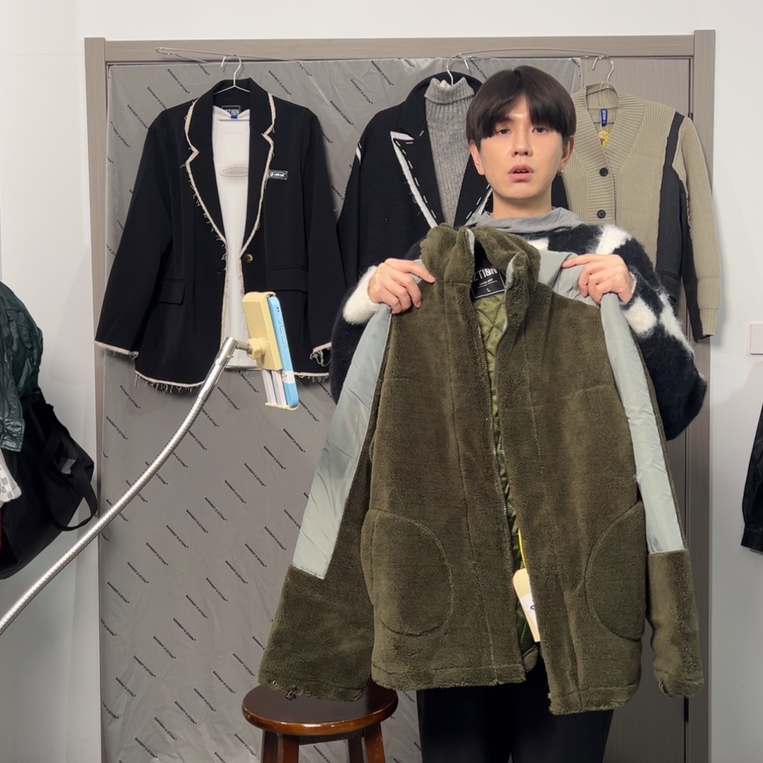 潮流时尚绿色羊羔绒外套l码