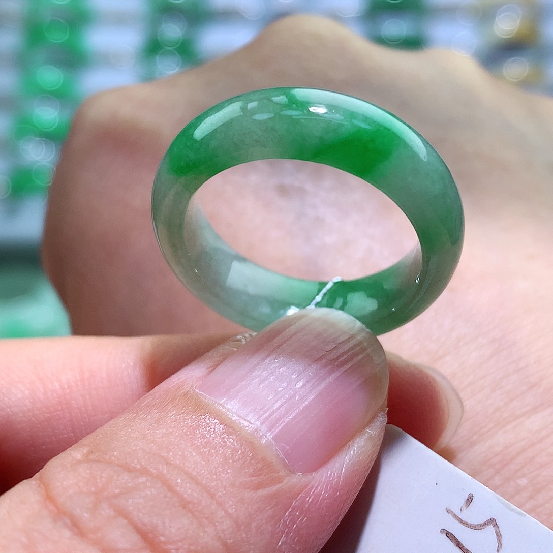 翡翠戒指未镶嵌14-15号