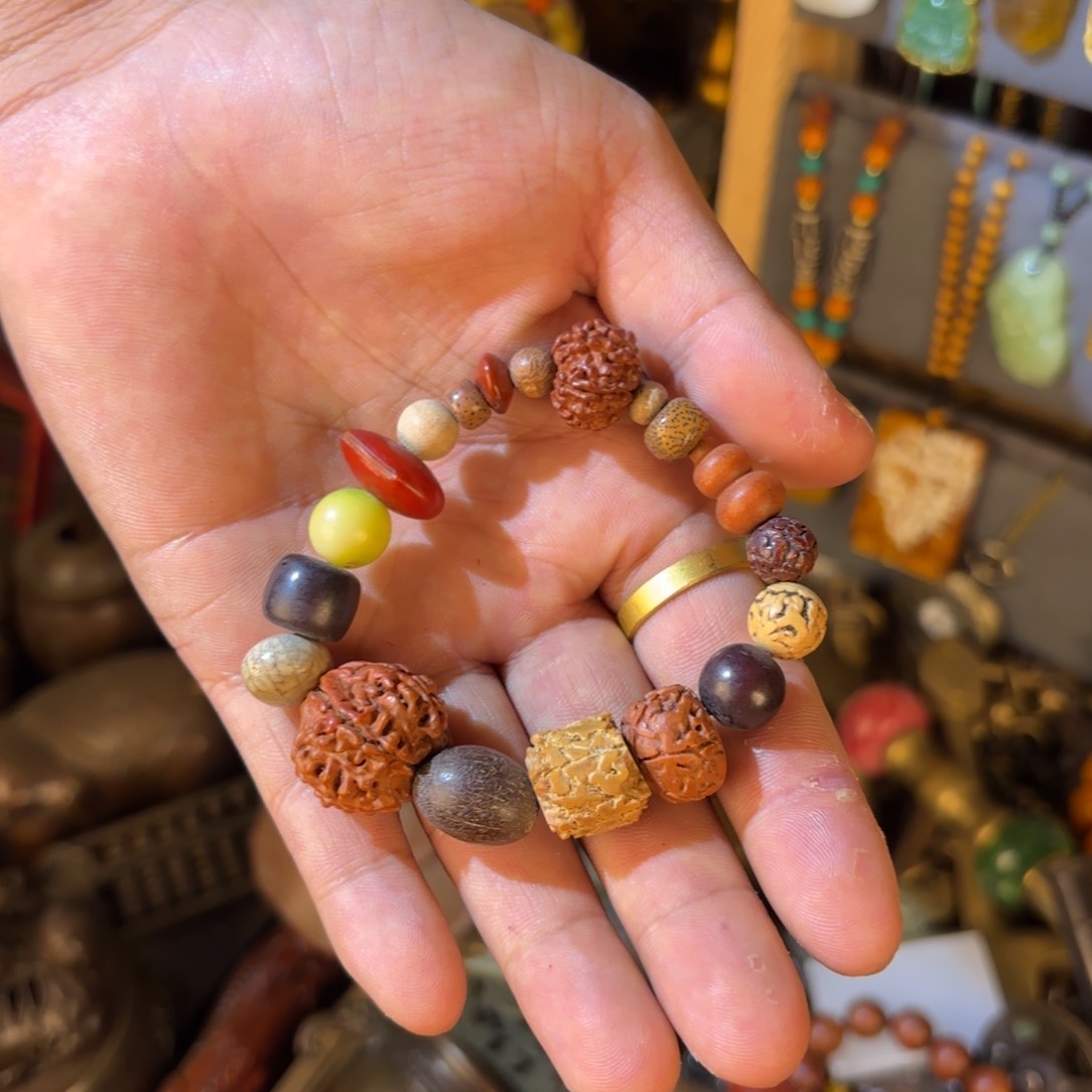 滴血莲花菩提把件