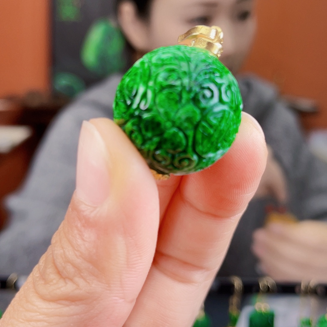 翡翠未镶嵌耳饰饰品