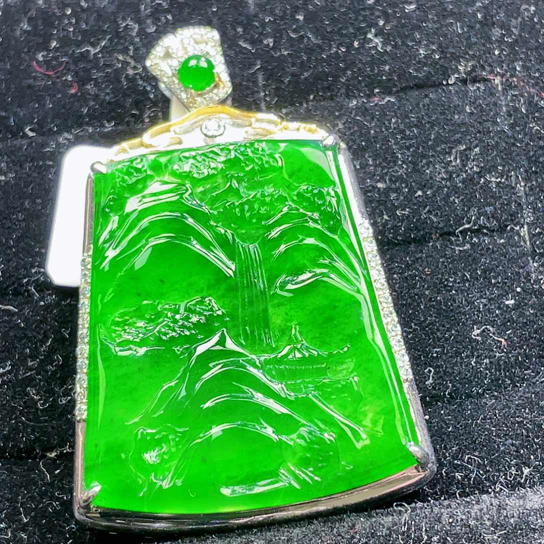 翡翠颈饰未镶嵌42，