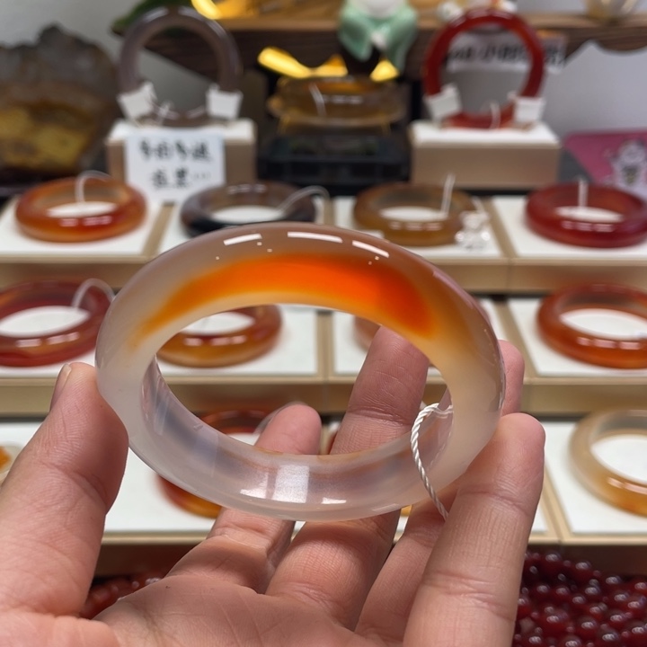 玛瑙/玉髓未镶嵌手镯