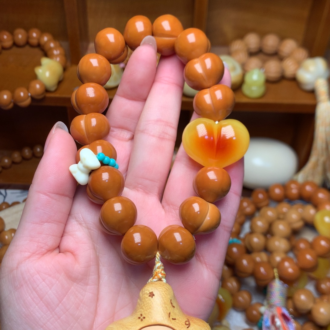 把件猴头核桃16玻璃底定制