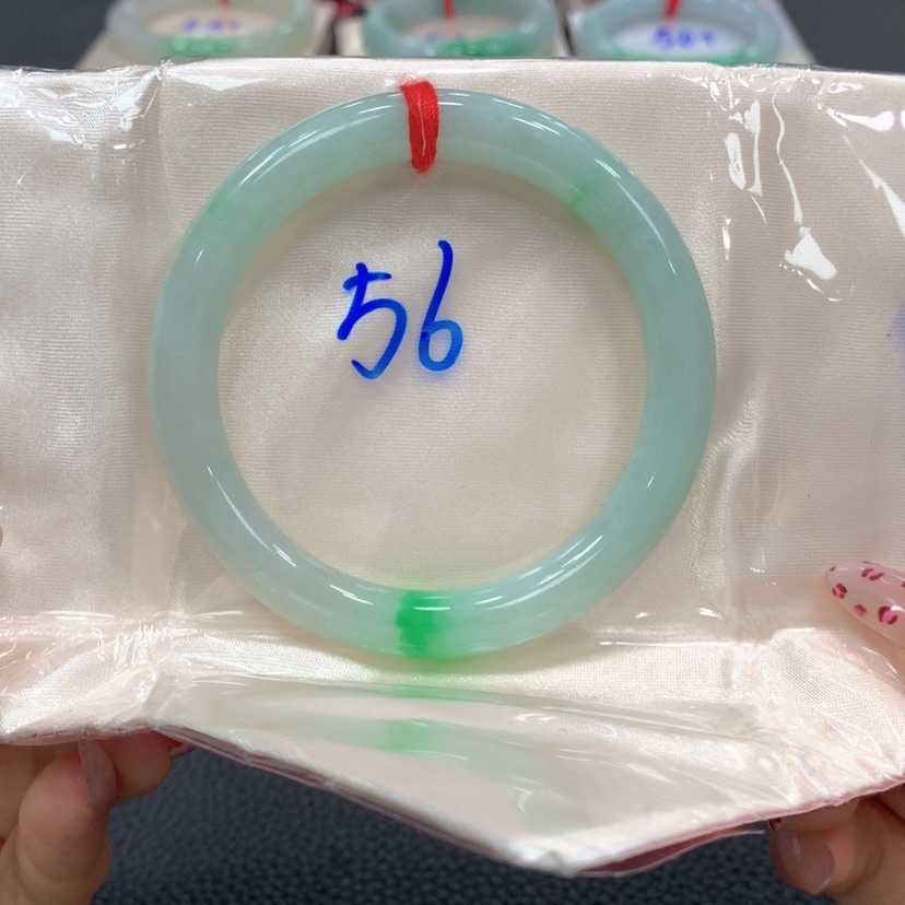 【闪购商品】翡翠手镯未镶嵌翡翠