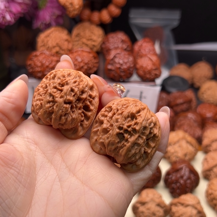 應***住吊坠桃核哥哥哥哥哥哥