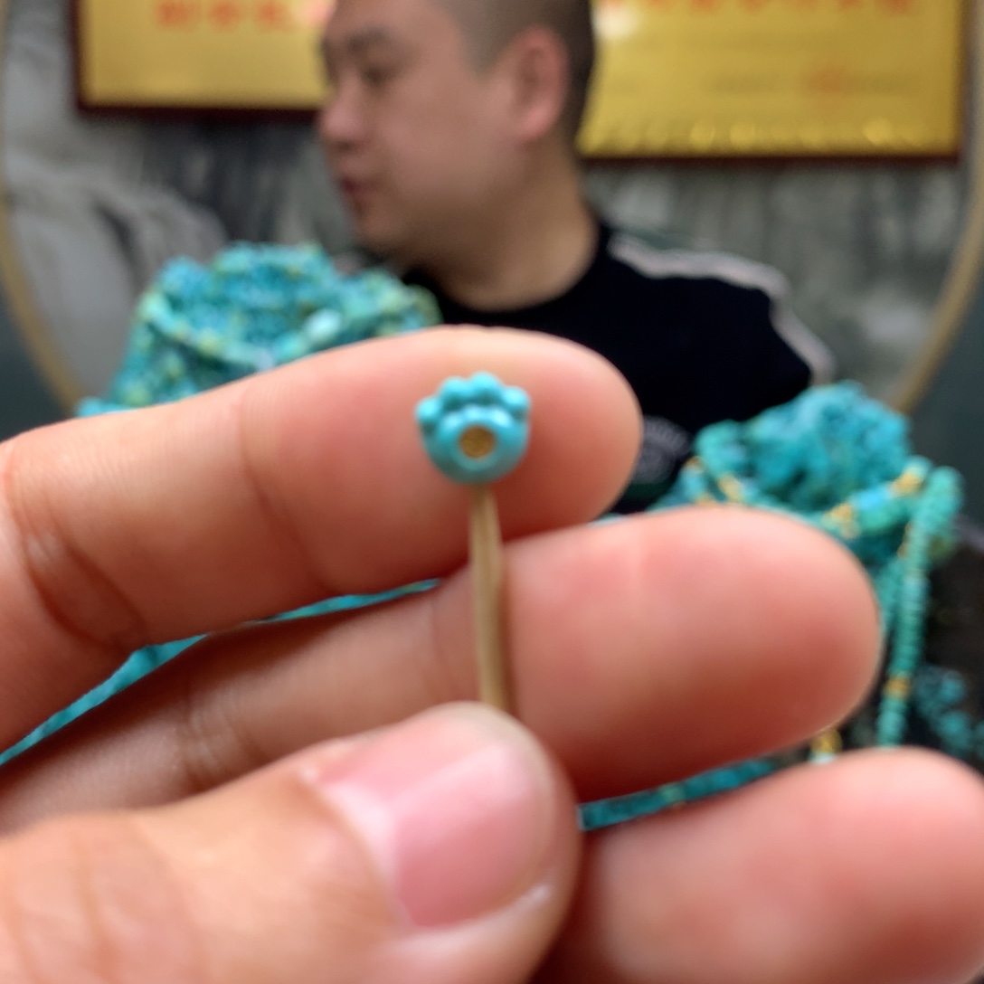 绿松石配饰未镶嵌