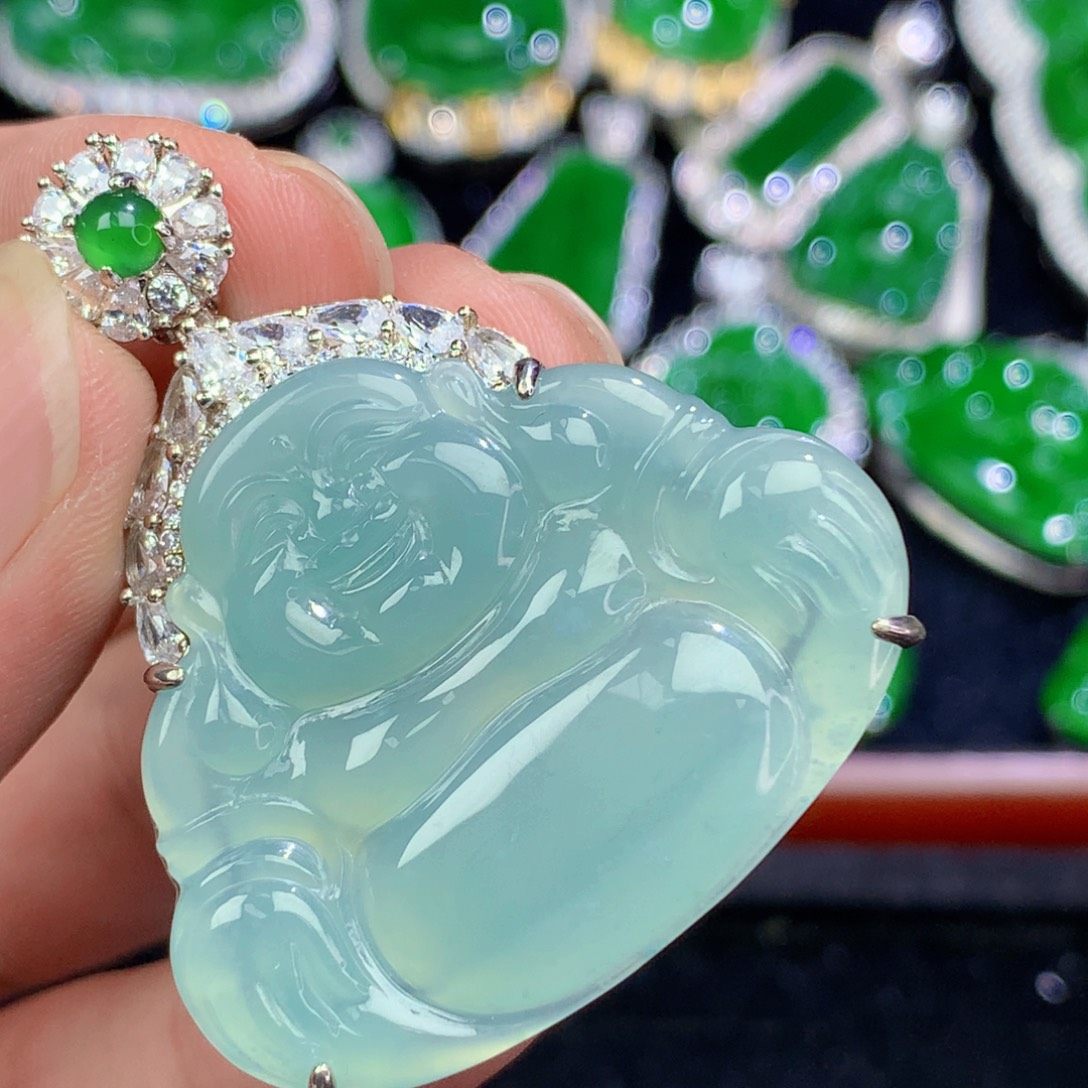 翡翠未镶嵌颈饰翡翠