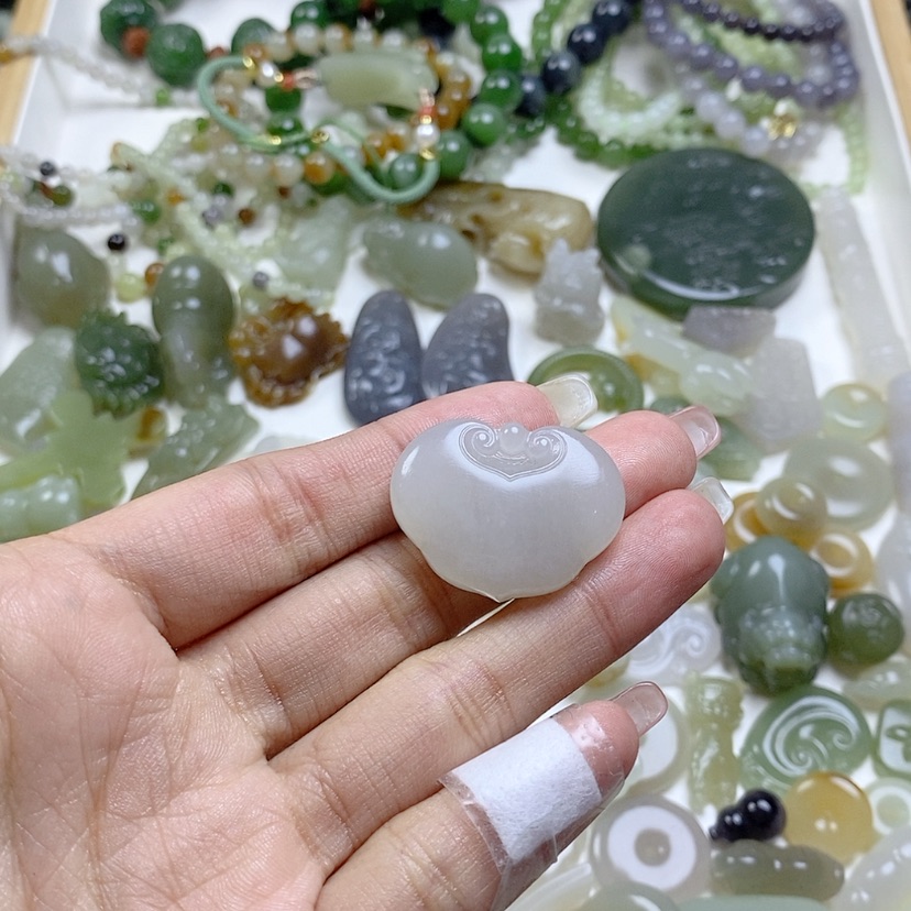 【闪购商品】和田玉颈饰未镶嵌你****运