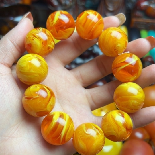琥珀手串未镶嵌蜜蜡