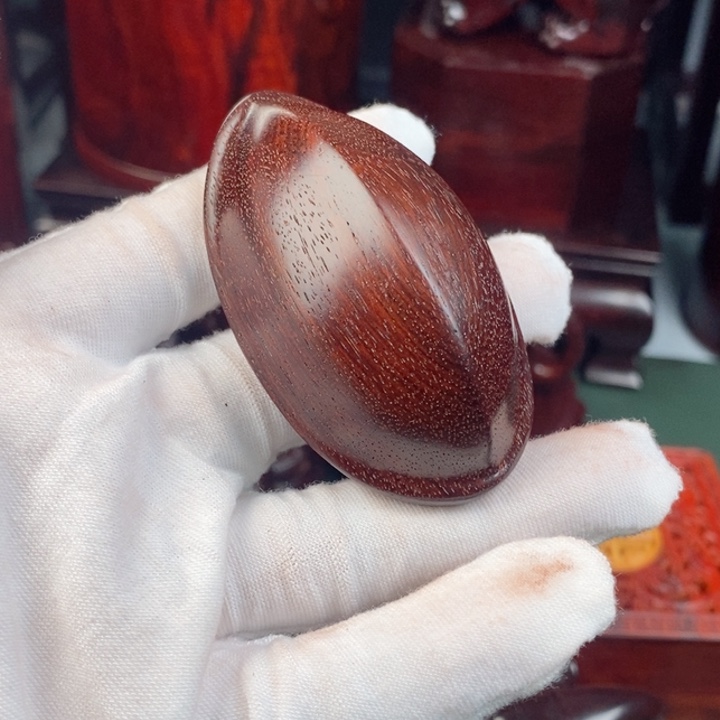 冬***雨小叶紫檀其他（檀香紫檀）