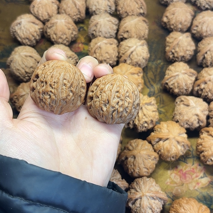 汪***生把件文玩核桃铁锤