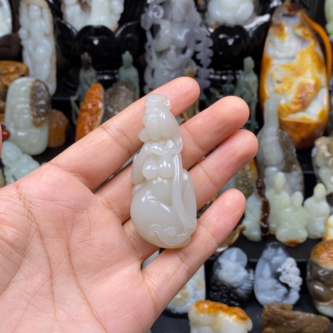 和田玉颈饰未镶嵌韩*