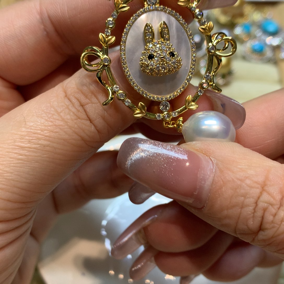 海水珍珠胸饰未镶嵌