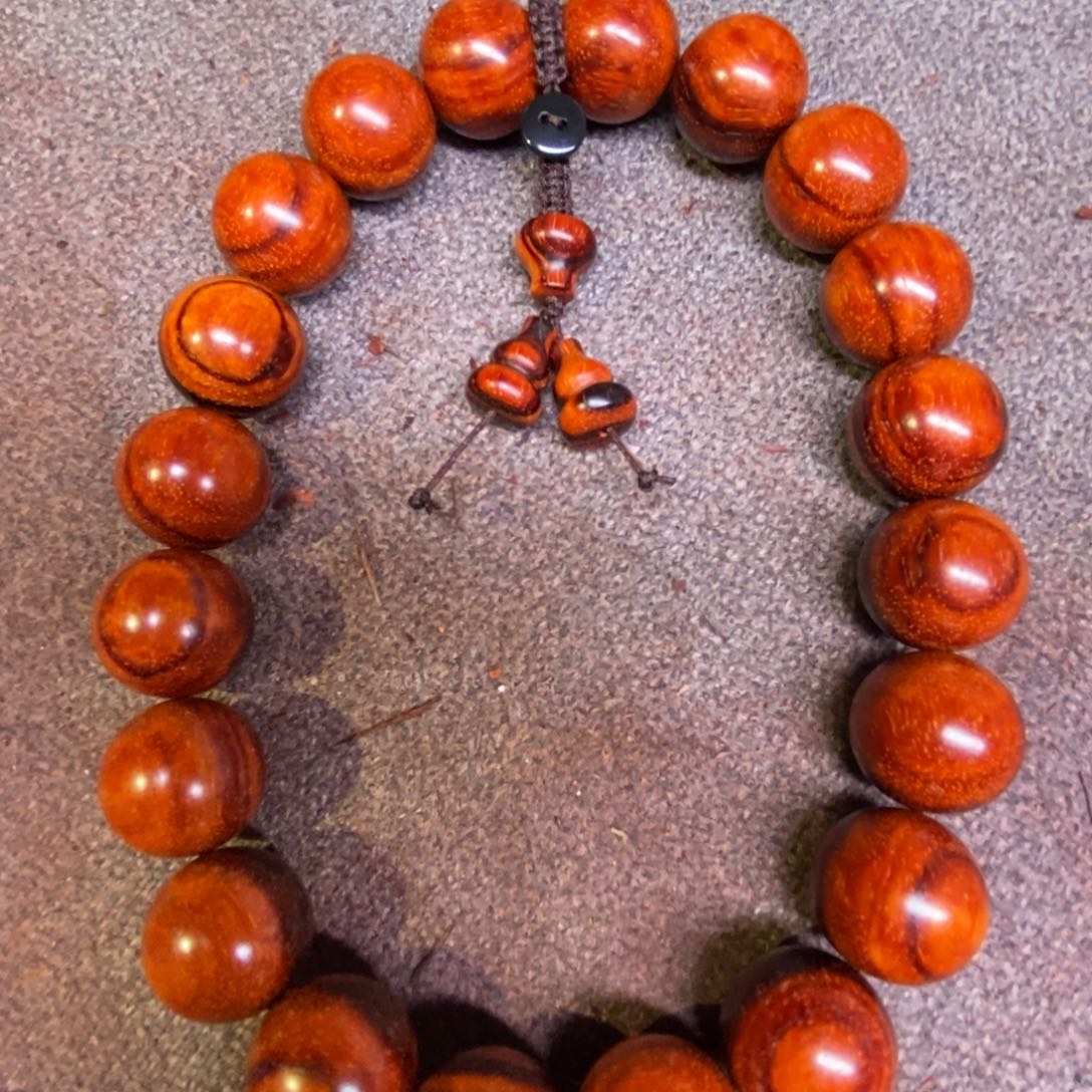 檀香紫檀（小叶紫檀）山**仔