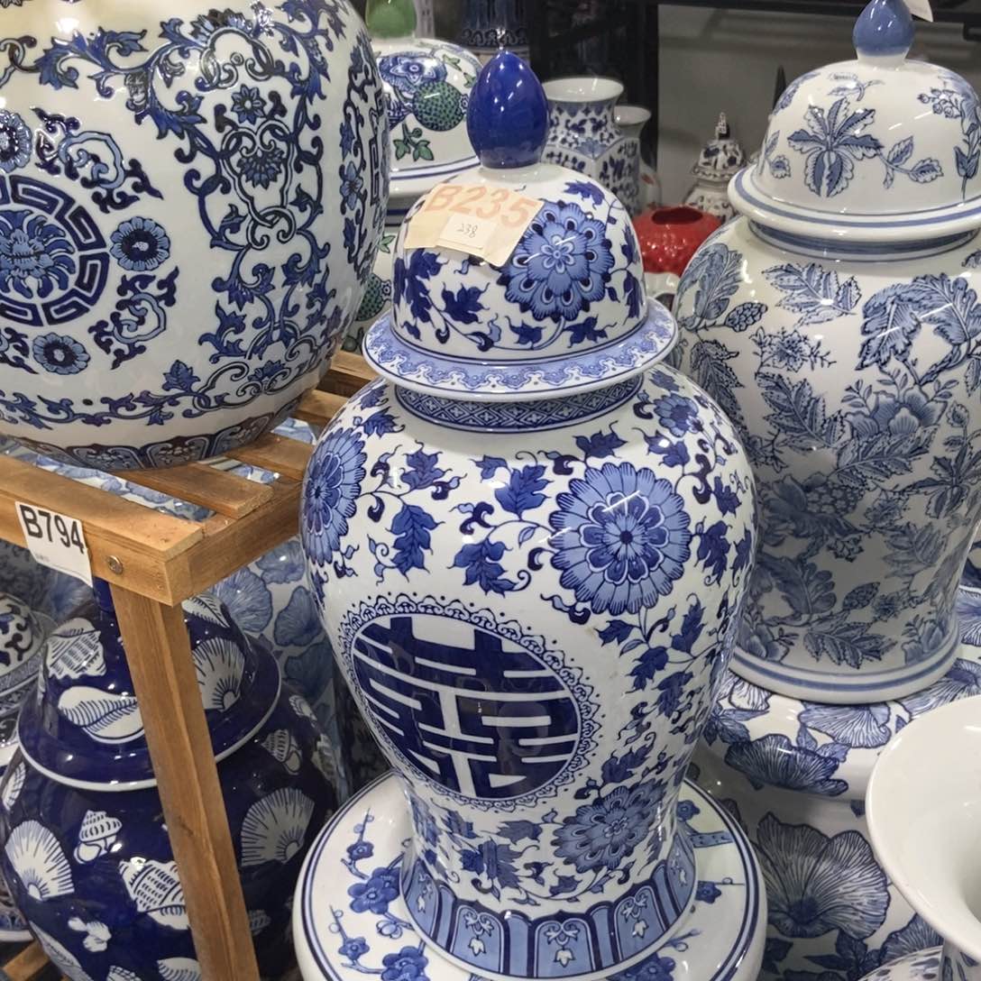 摆件山****心花瓶手绘釉下彩