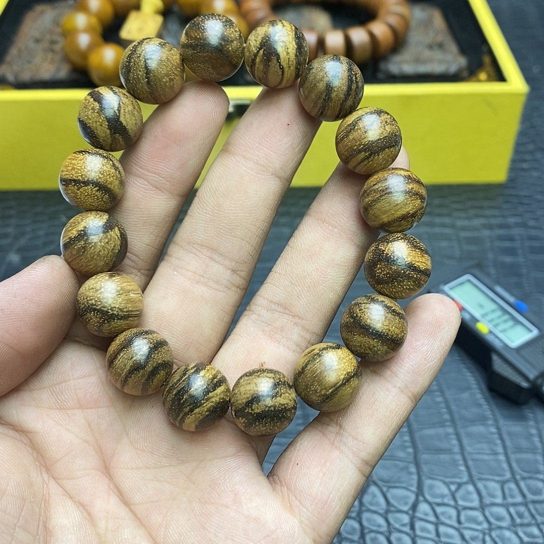 沉香碎屑沉香白棋楠