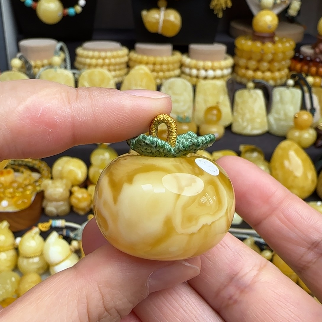 未镶嵌吊坠(不含链)琥珀天然俄料溶洞妖花蜜蜡柿子吊坠