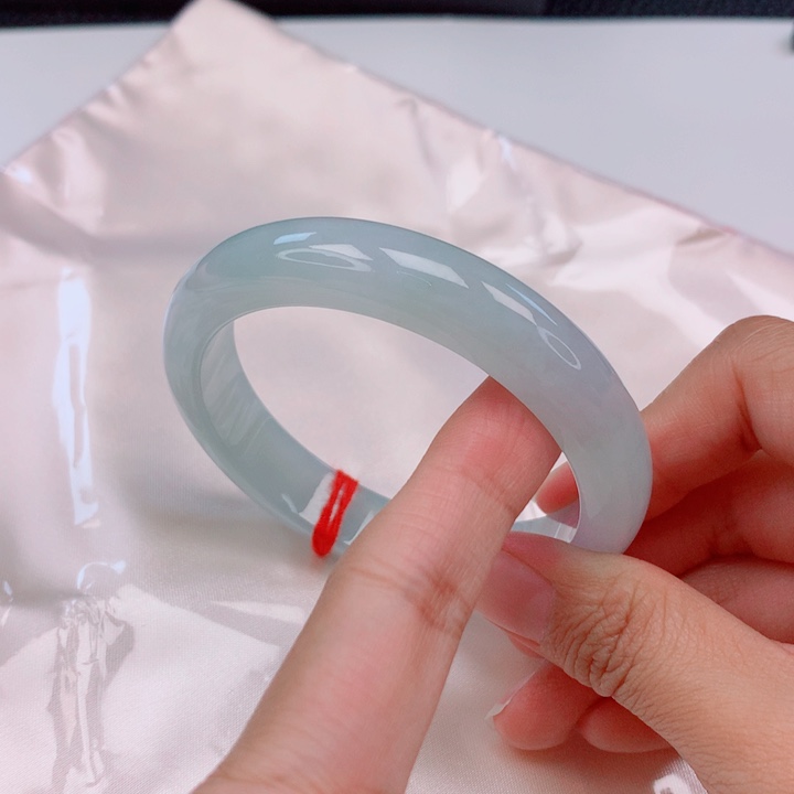 翡翠未镶嵌手镯57圈