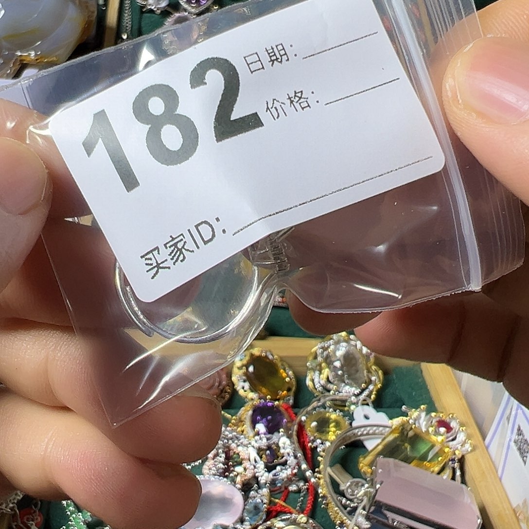 欧泊银S925镶嵌戒指一***?