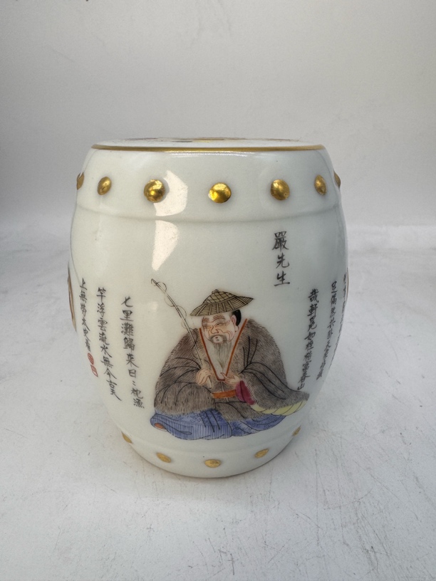 粉彩无双谱绣墩陶瓷