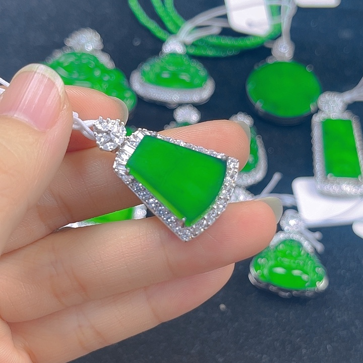 翡翠吊坠(不含链)银S925镶嵌