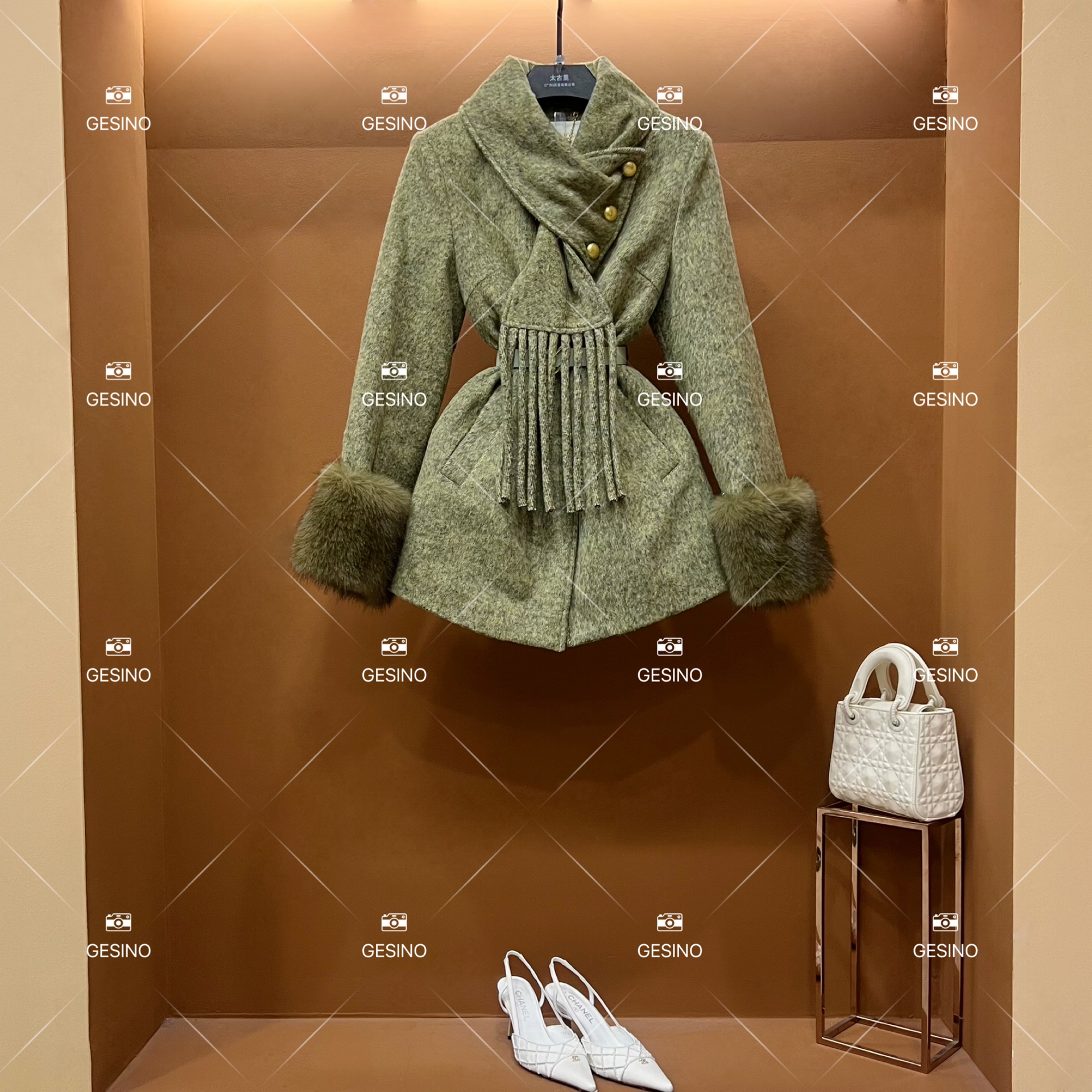 【露露】秋冬气质小香风时尚设计师中长款外套 QD-2025266