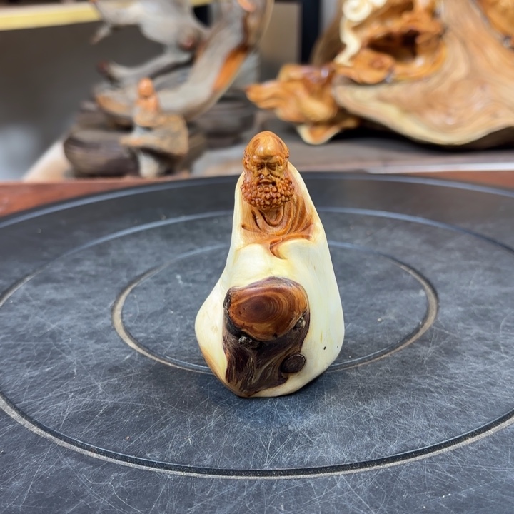 柏木（崖柏）cvhgghhjj