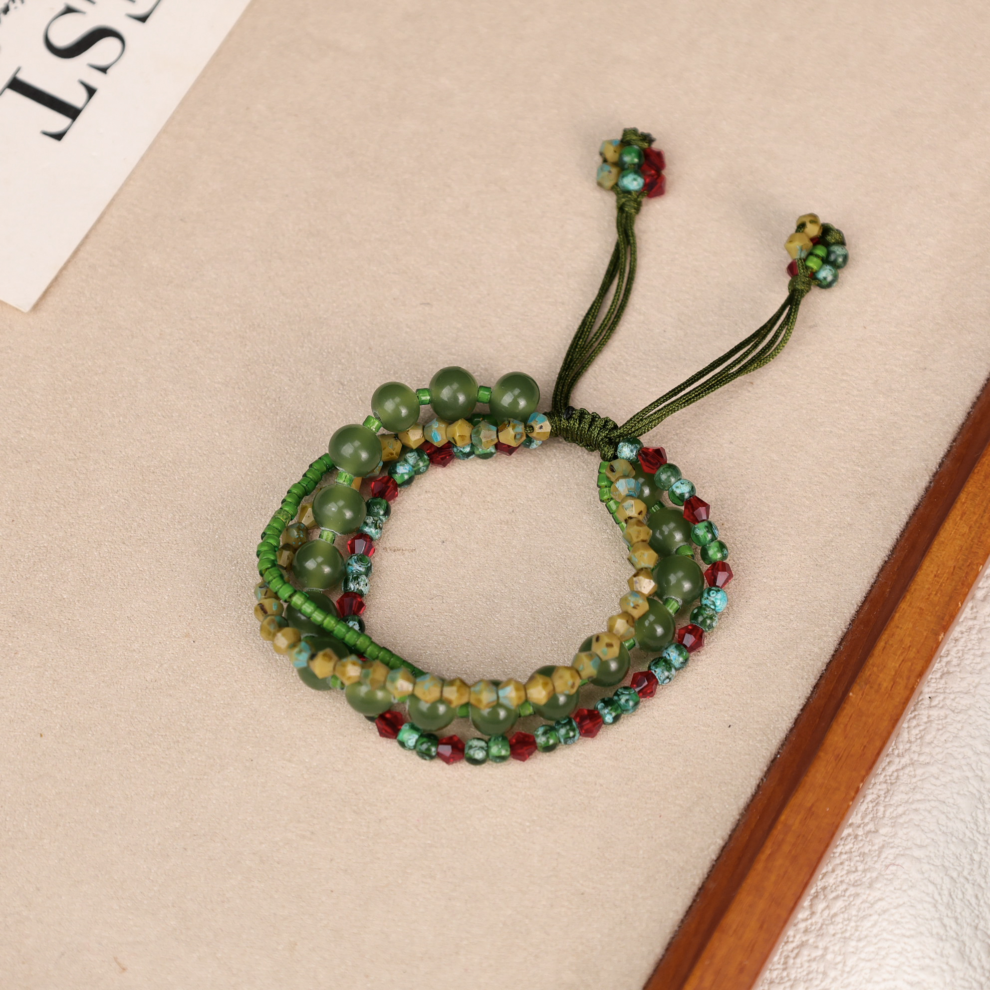 锌合金手链  LZ4560四层碧翠绿色琉璃老珠子小