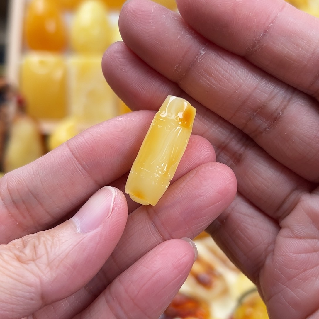 蜜蜡颈饰未镶嵌蜜蜡