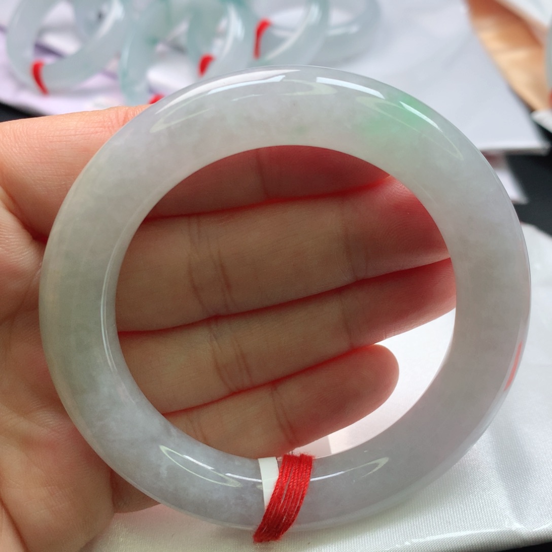 翡翠手镯未镶嵌缅甸翡翠5556