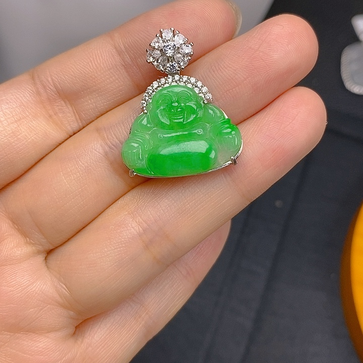 嘉****翡翠银S925镶嵌颈饰