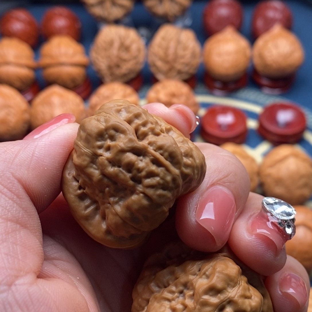 文玩核桃把件短**爷精品小手捻