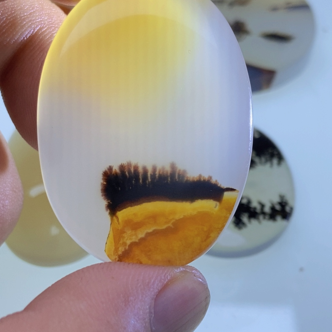 【闪购商品】未镶嵌颈饰玛瑙/玉髓钱**海