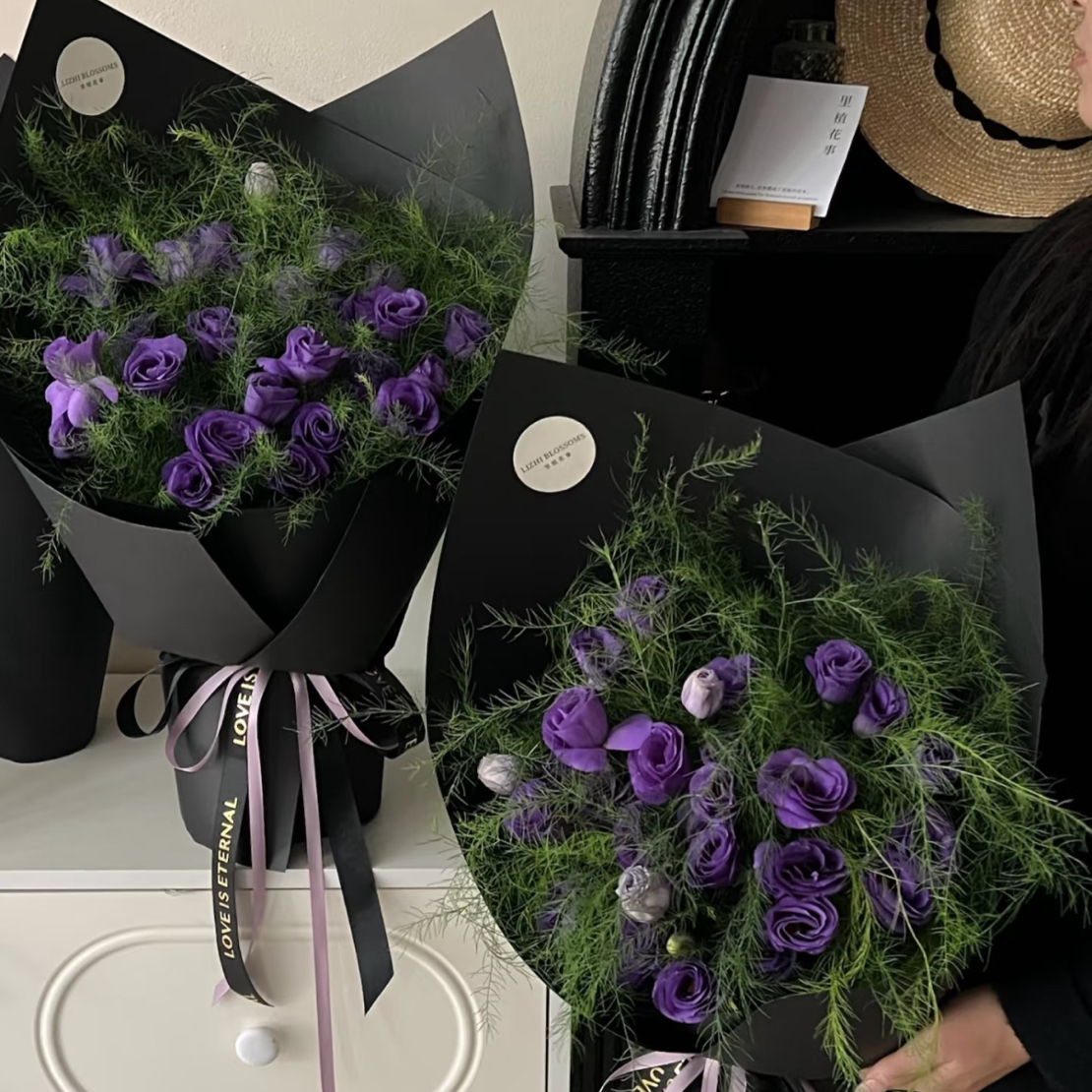 紫桔梗芦荨草混搭花束