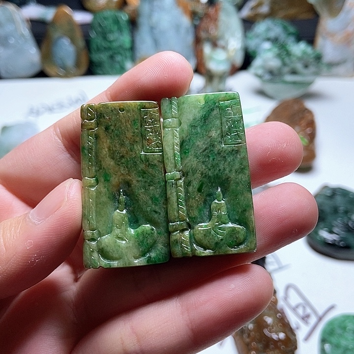 奇***乐翡翠未镶嵌颈饰翡翠a货