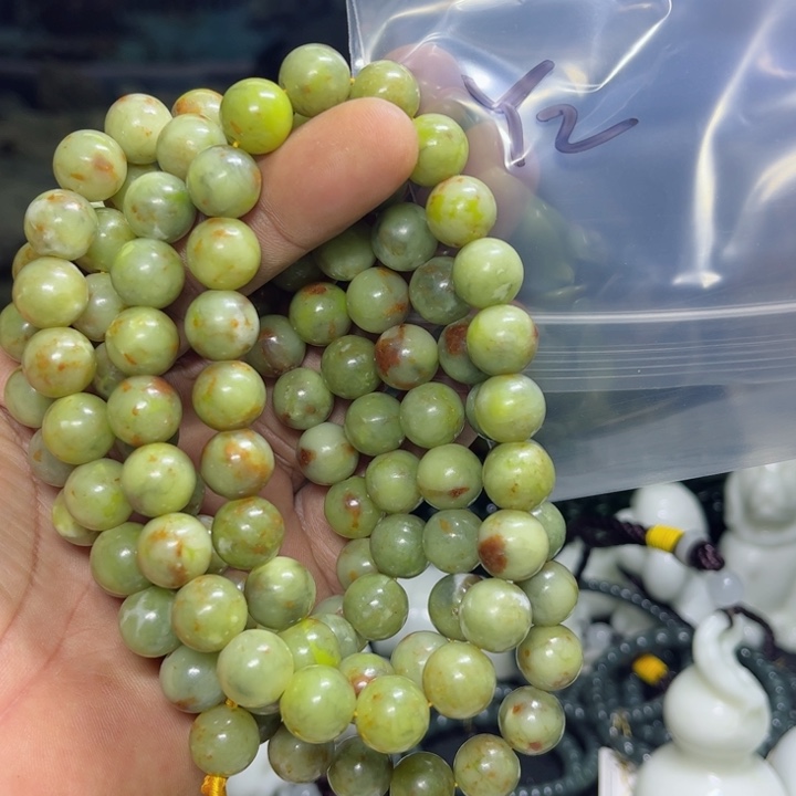 蛇纹石玉颈饰未镶嵌梦***3