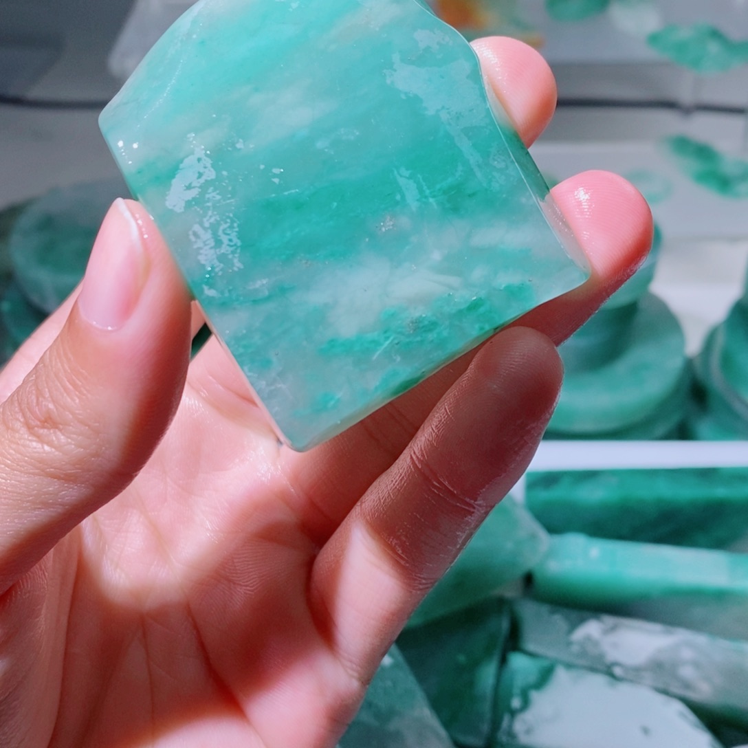 石英质玉吊坠(不含链)未镶嵌