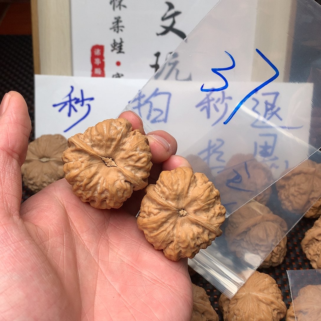文玩核桃把件八方客文玩111111