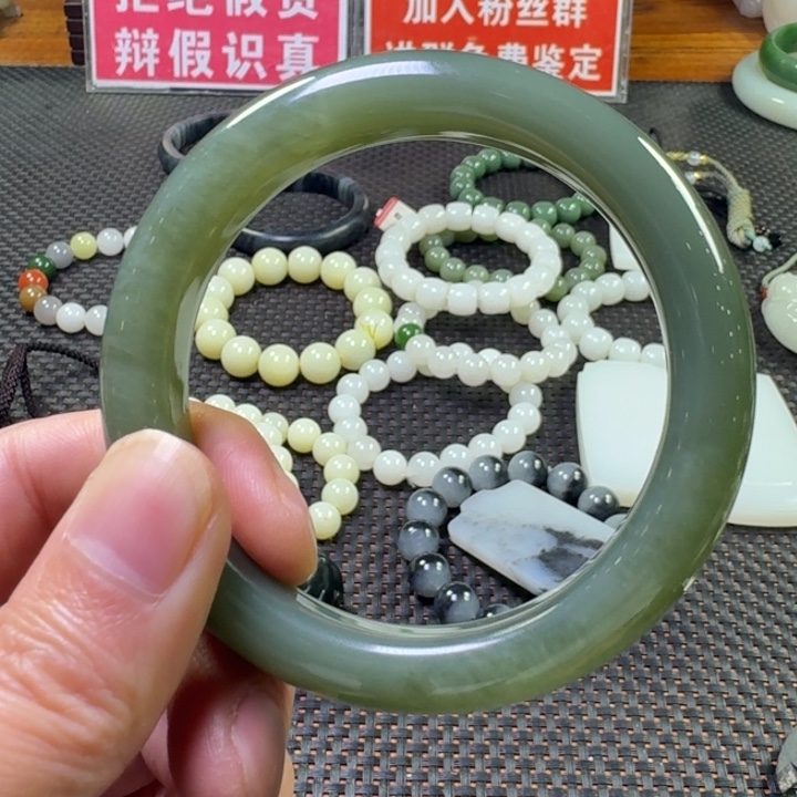 ༒***༒和田玉未镶嵌手镯