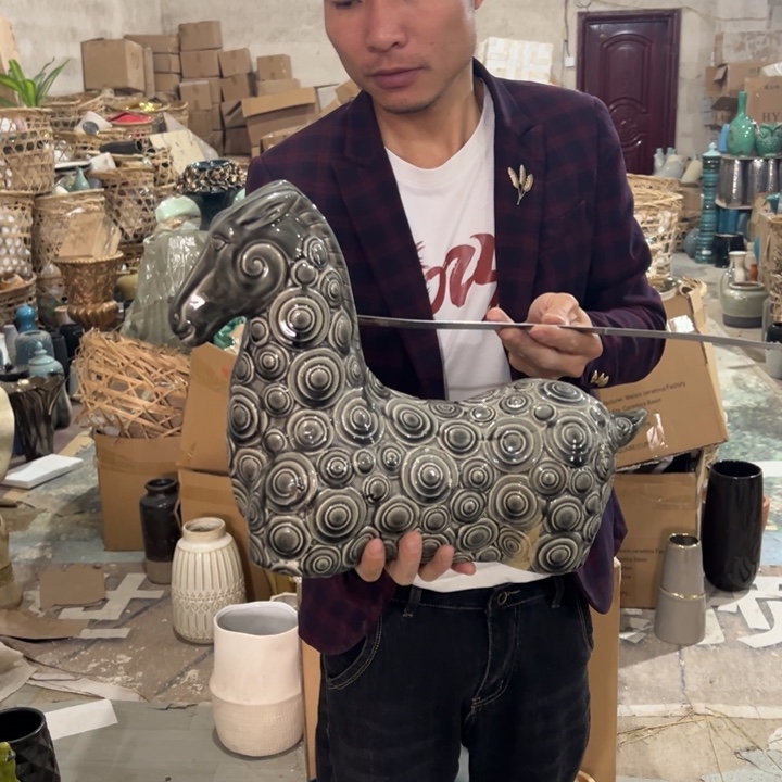 瓶高度33厘米长度43厘米微瑕捡漏串色