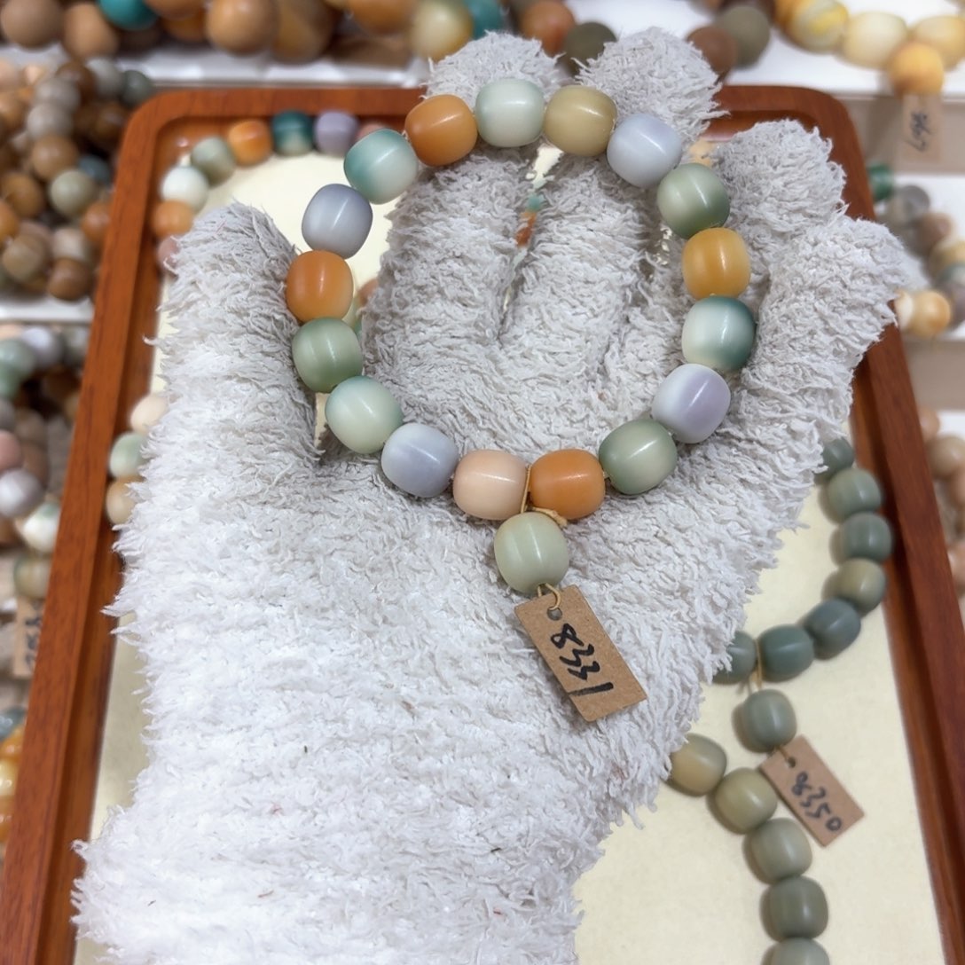 菩提根/象牙果吊坠8331卡13枣珠