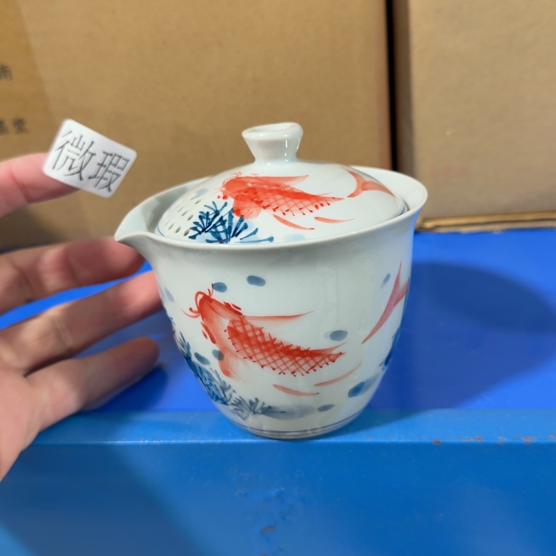 釉下手绘茶具微瑕