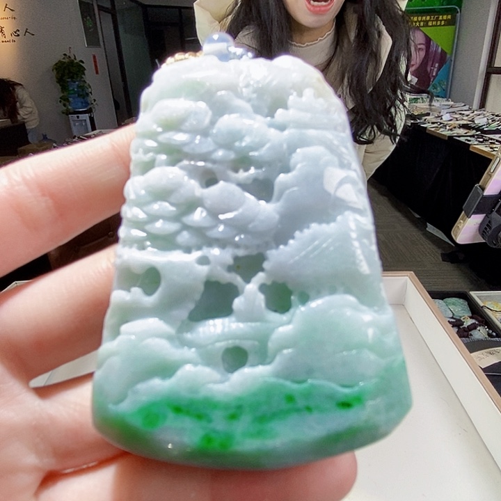 颈饰未镶嵌翡翠翡翠