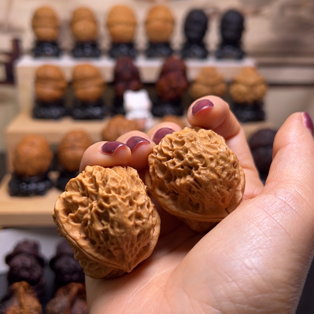 文玩核桃把件珊瑚纹蛤蟆38H