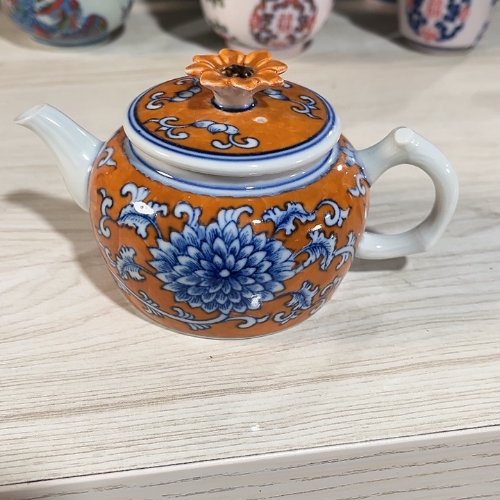瓷片景德镇陶瓷茶壶。绿。