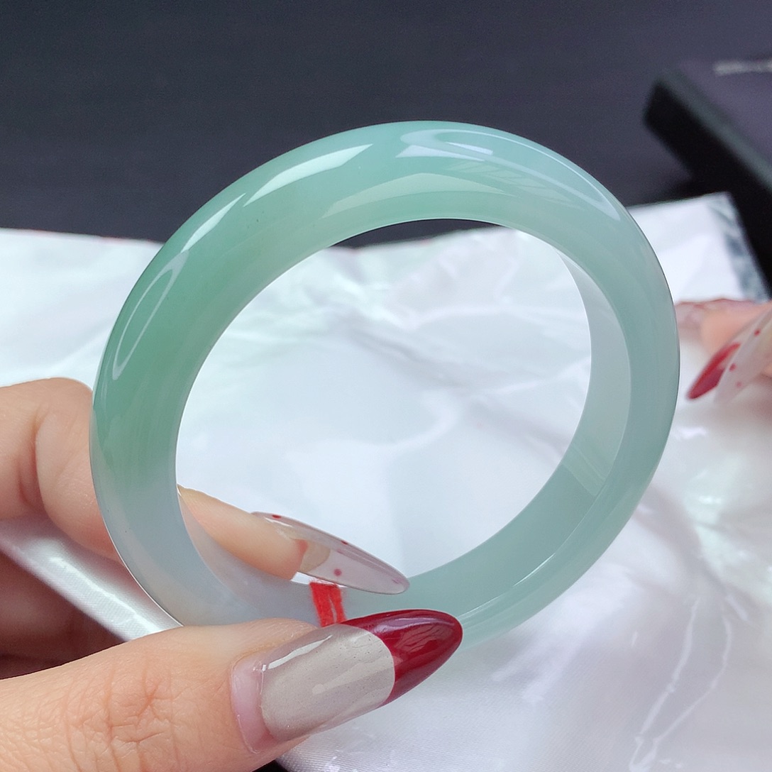 【闪购商品】翡翠手镯未镶嵌a 173002