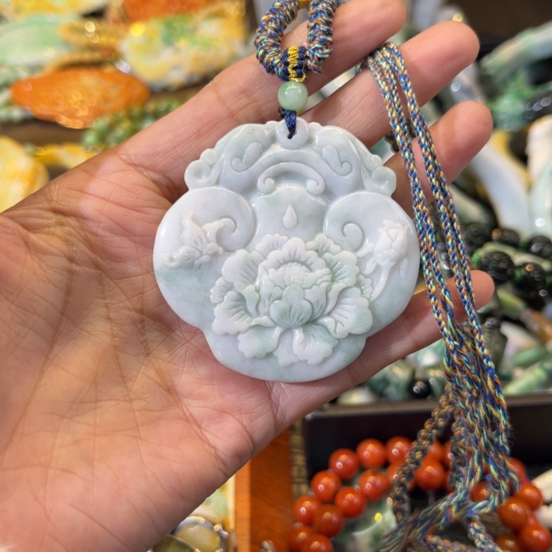 翡翠颈饰未镶嵌待编款