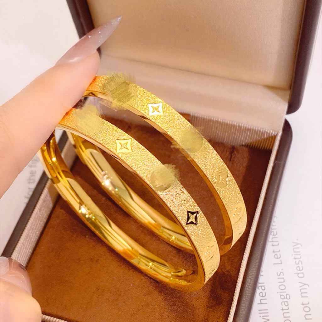 铜合金手镯 新款精品砂面四叶草手镯女款轻奢小众高级感手环