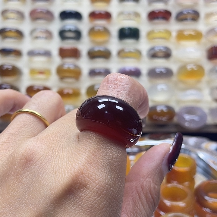 丹***丹玛瑙/玉髓未镶嵌戒指A4港11